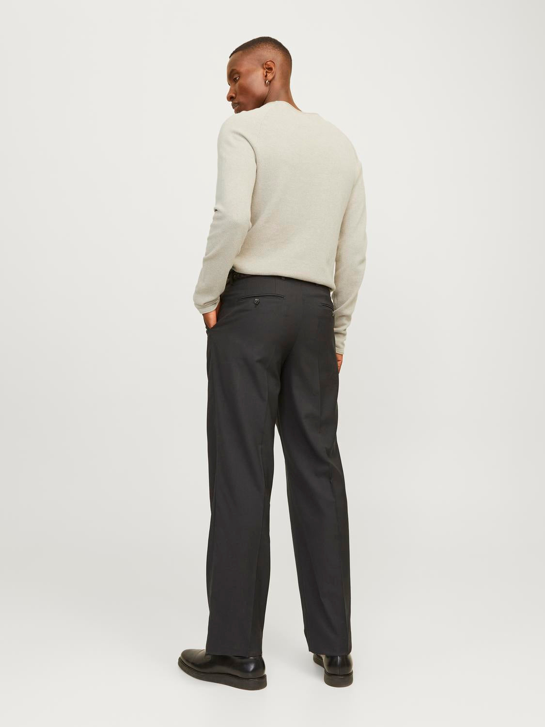 model_shot-back